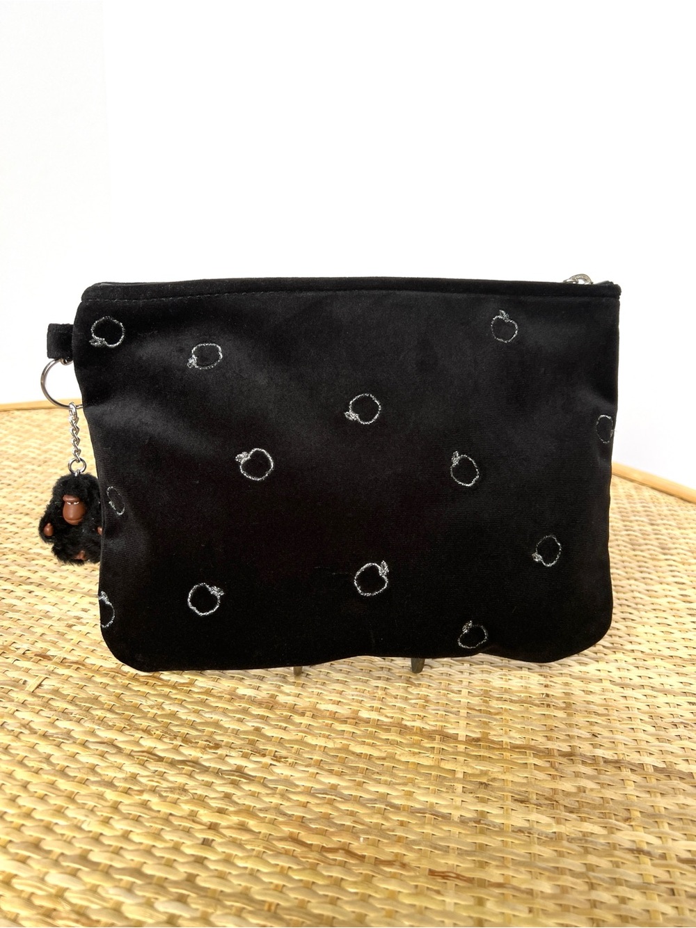 KiplingxDisney Snow White Sweetie M clutch black velvet Monkey Keychain Apple